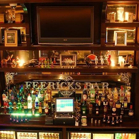 Feerick'S Hotel Rathowen Экстерьер фото